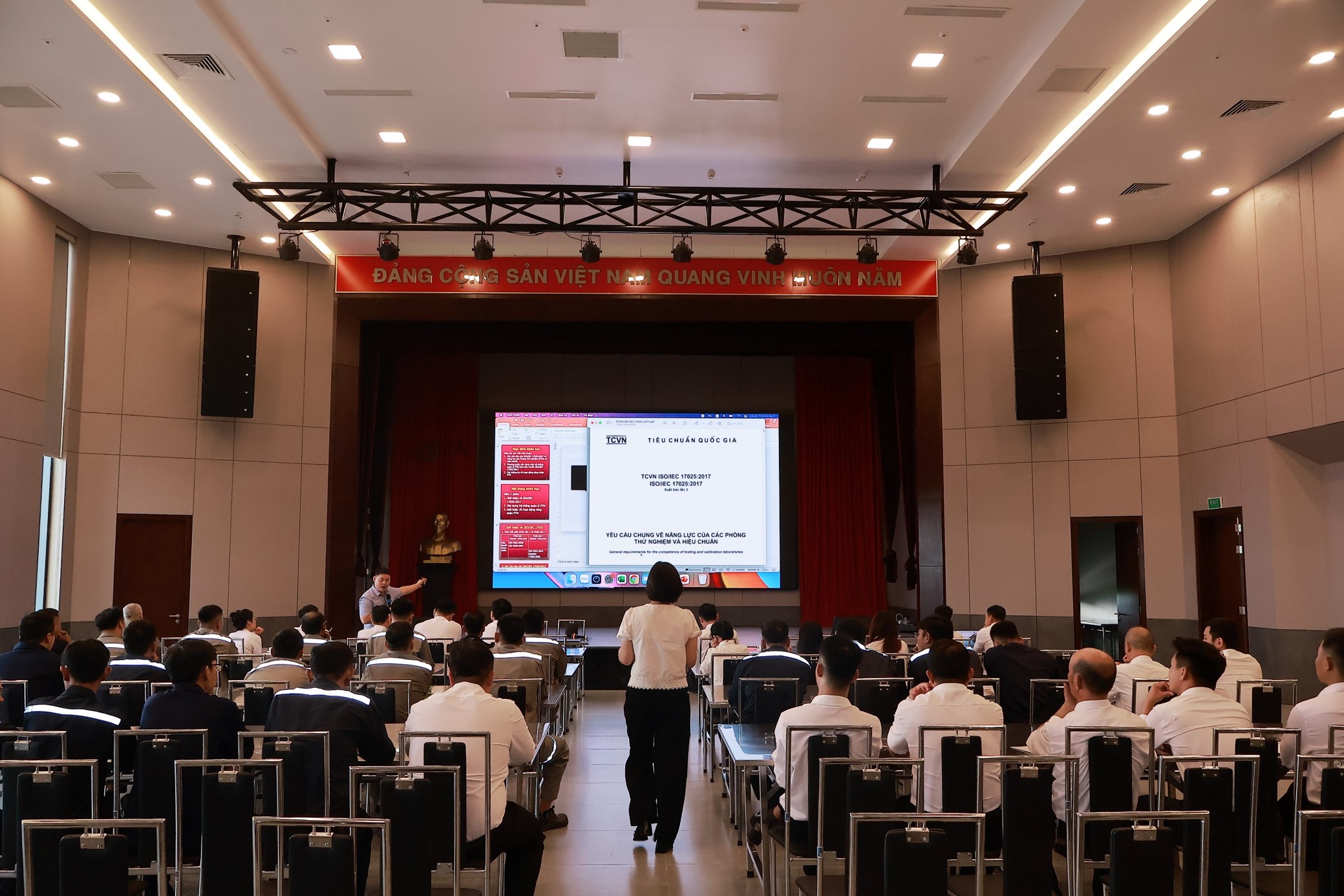VINASTEEL TRIỂN KHAI CHƯƠNG TRÌNH ĐÀO TẠO VỀ  CÁC TIÊU CHUẨN QUẢN LÝ ISO 9001: 2015; 14001:2015; 17025:2017
